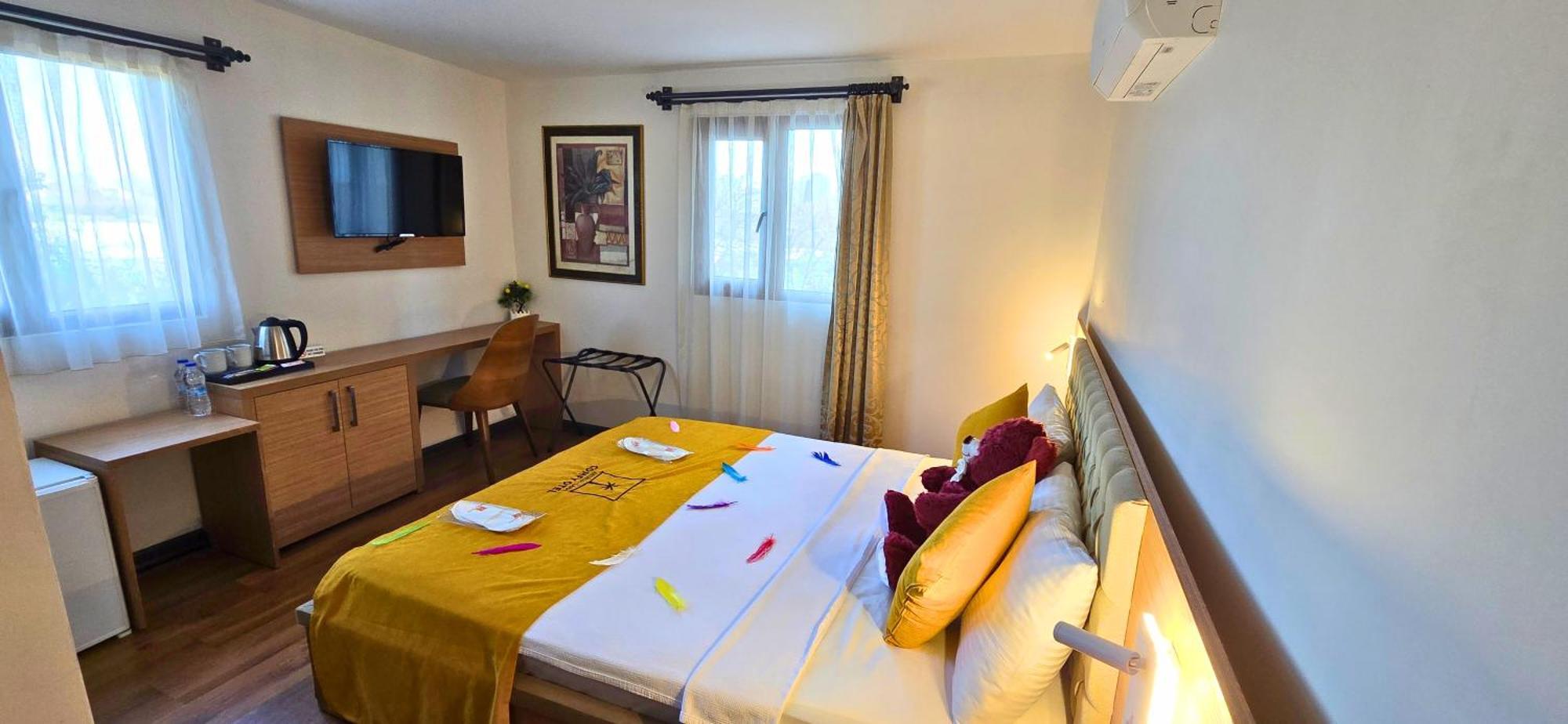 Comfy Otel Antalya Lara ภายนอก รูปภาพ
