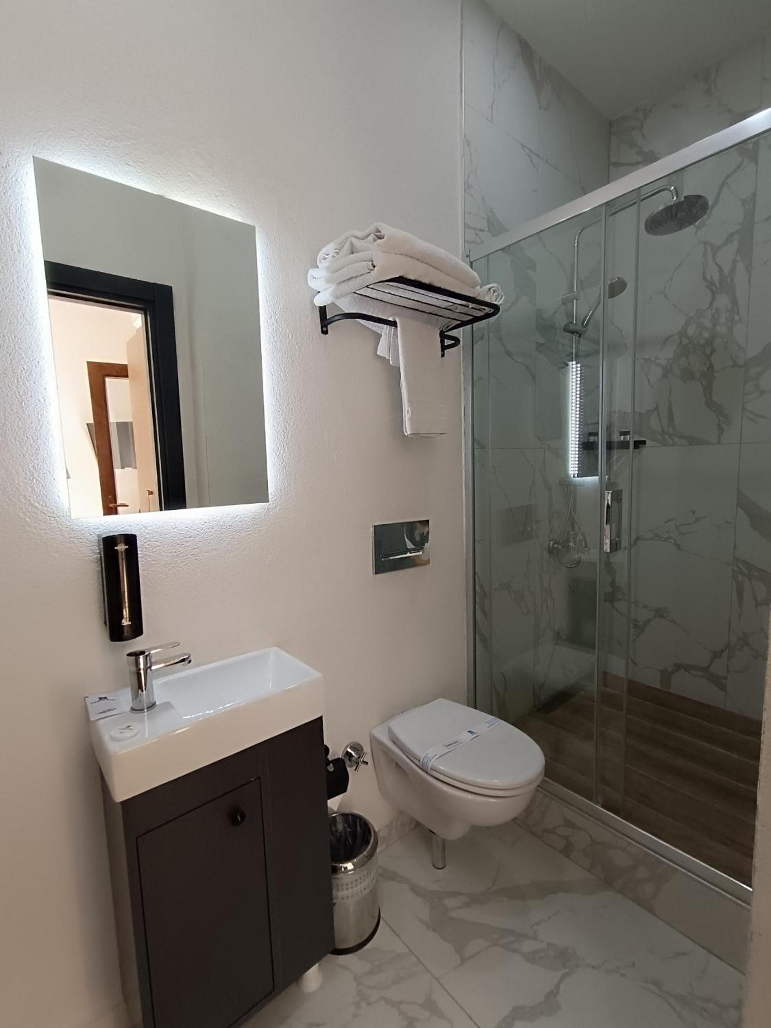 Comfy Otel Antalya Lara ภายนอก รูปภาพ