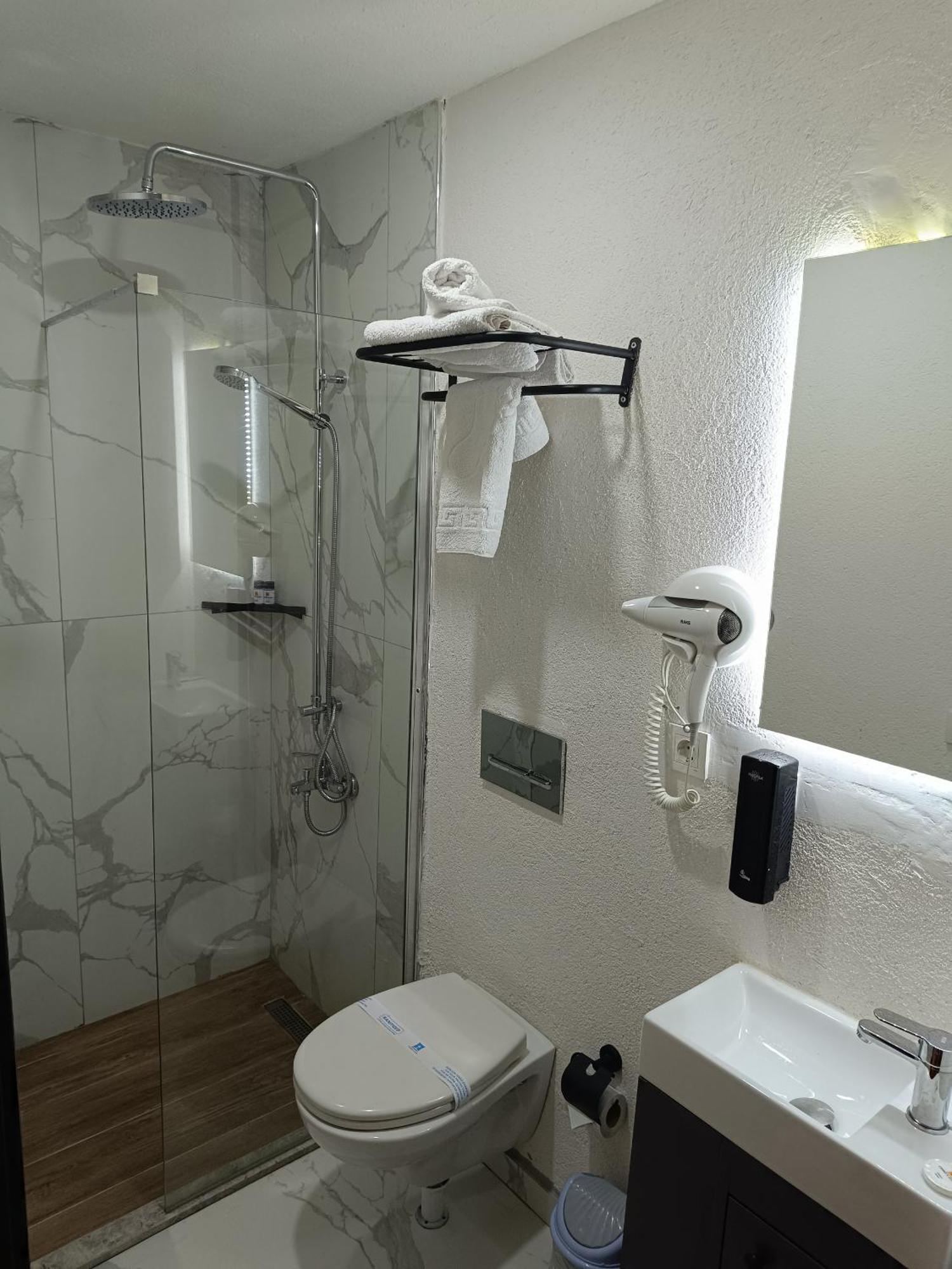 Comfy Otel Antalya Lara ภายนอก รูปภาพ
