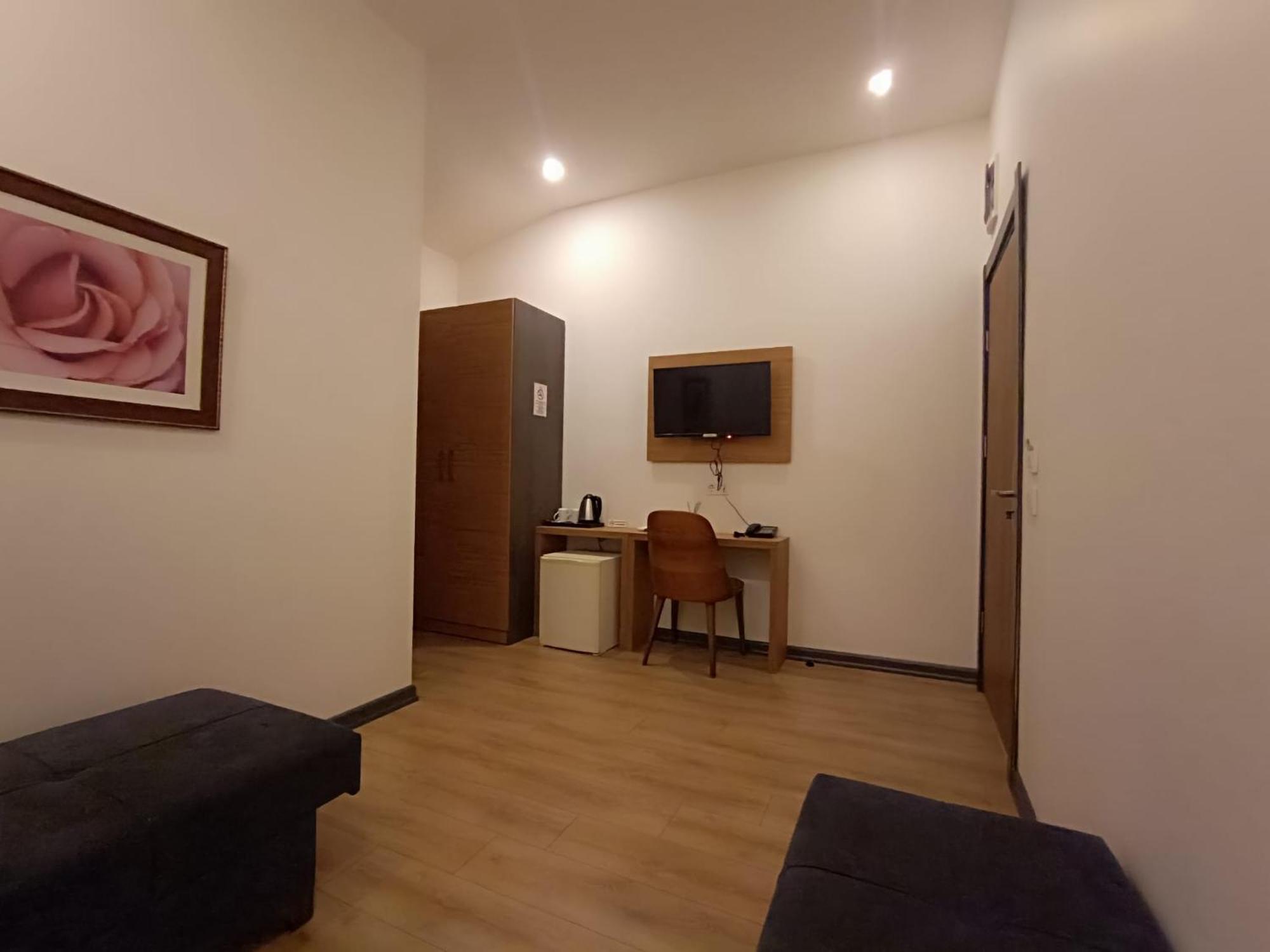 Comfy Otel Antalya Lara ภายนอก รูปภาพ